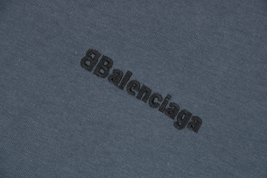 BALENCIAGA T-SHIRT